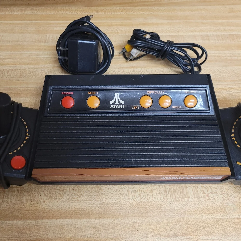 ATARI FLASHBACK 2 Classic Game Console Complete 40 Built in Games